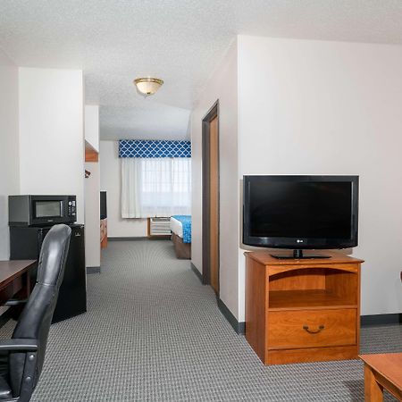 Ramada Limited Cockeysville Buitenkant foto