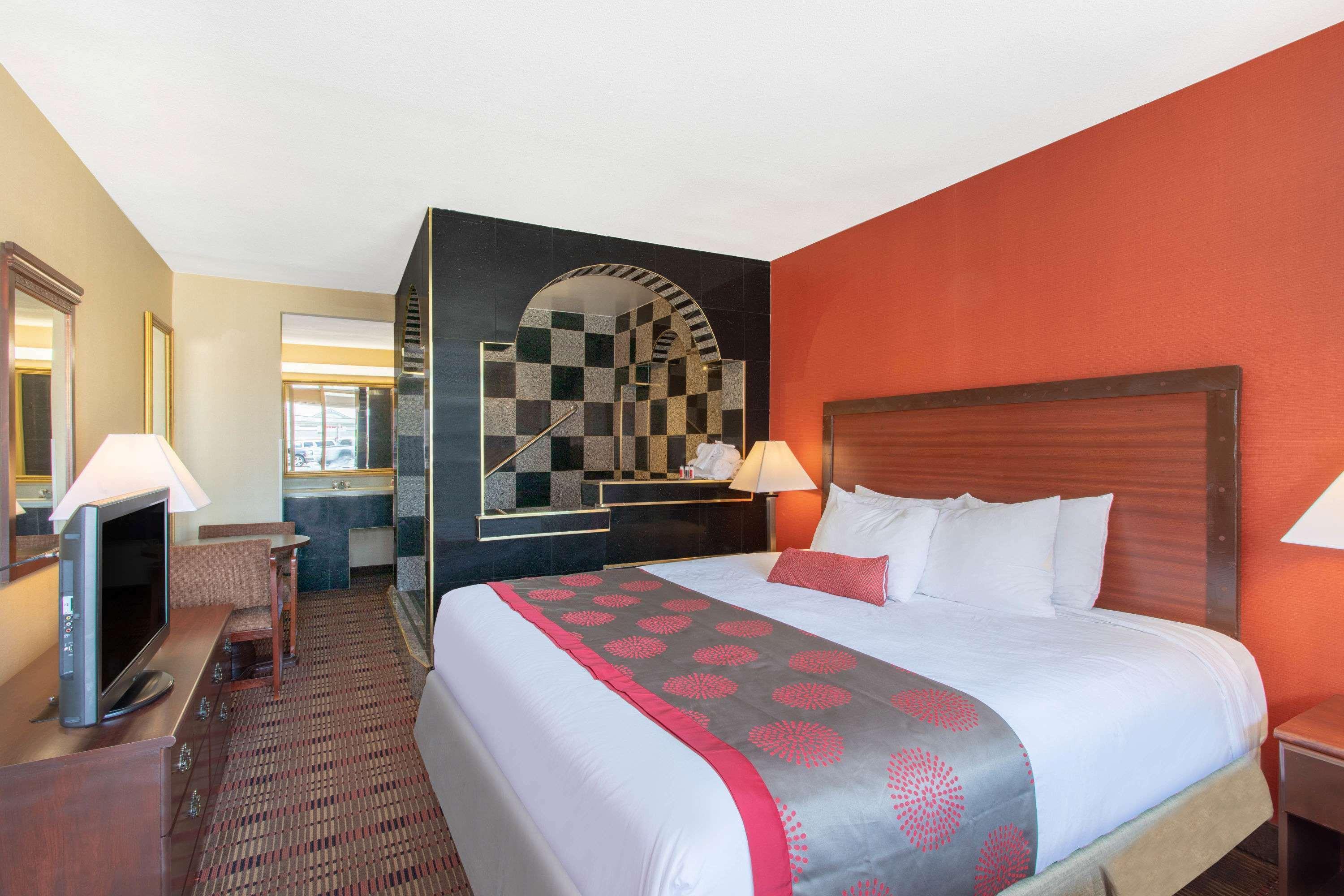 Ramada Limited Cockeysville Buitenkant foto