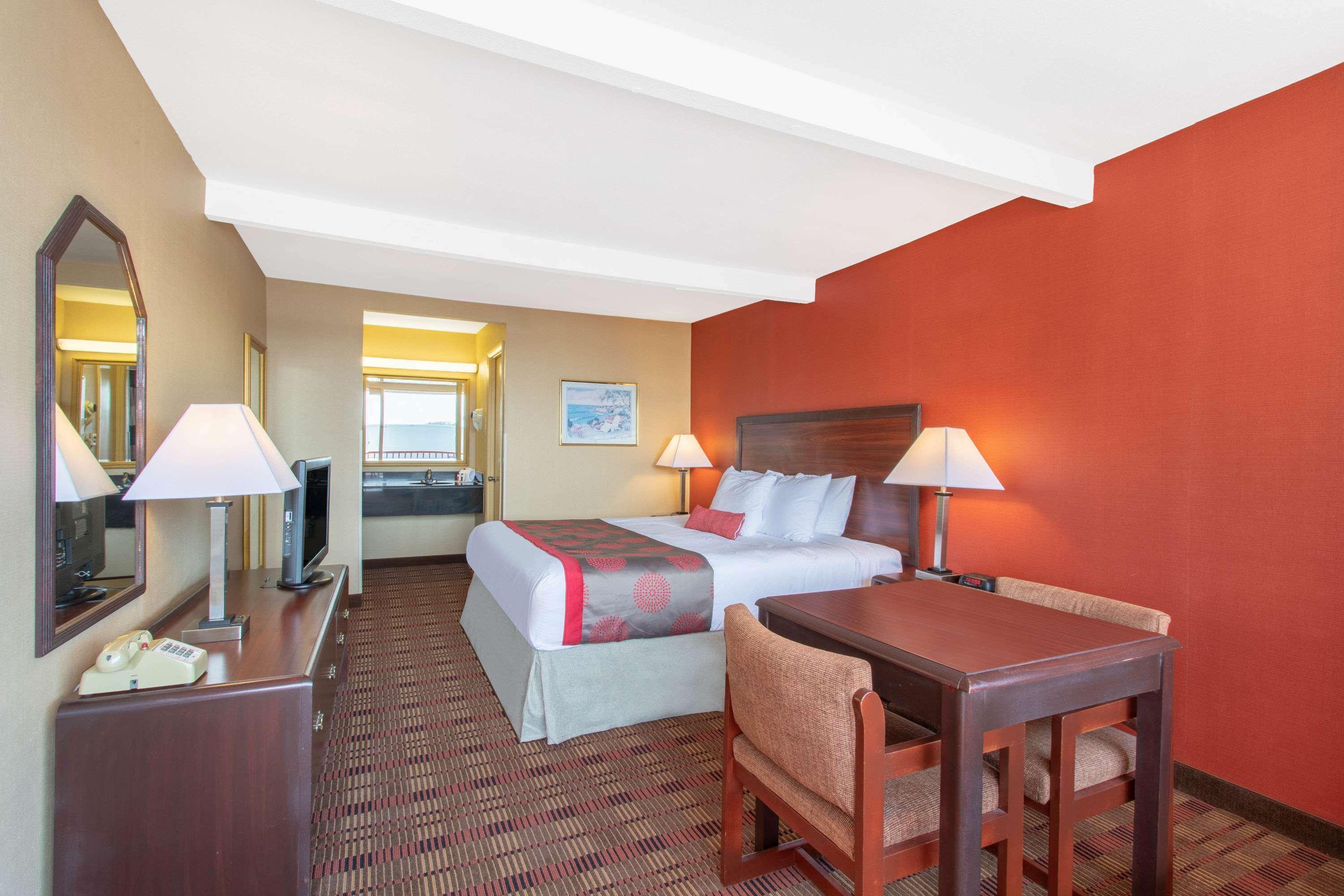 Ramada Limited Cockeysville Buitenkant foto